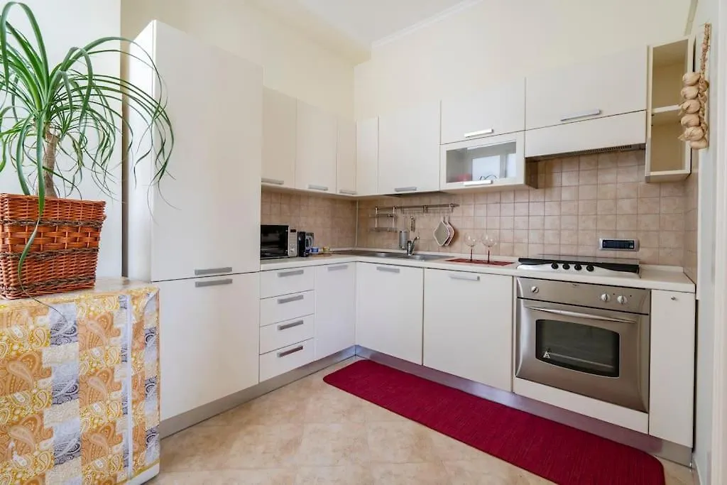 Carlotta - Italian Living Apartment Bari 0*,  Italy